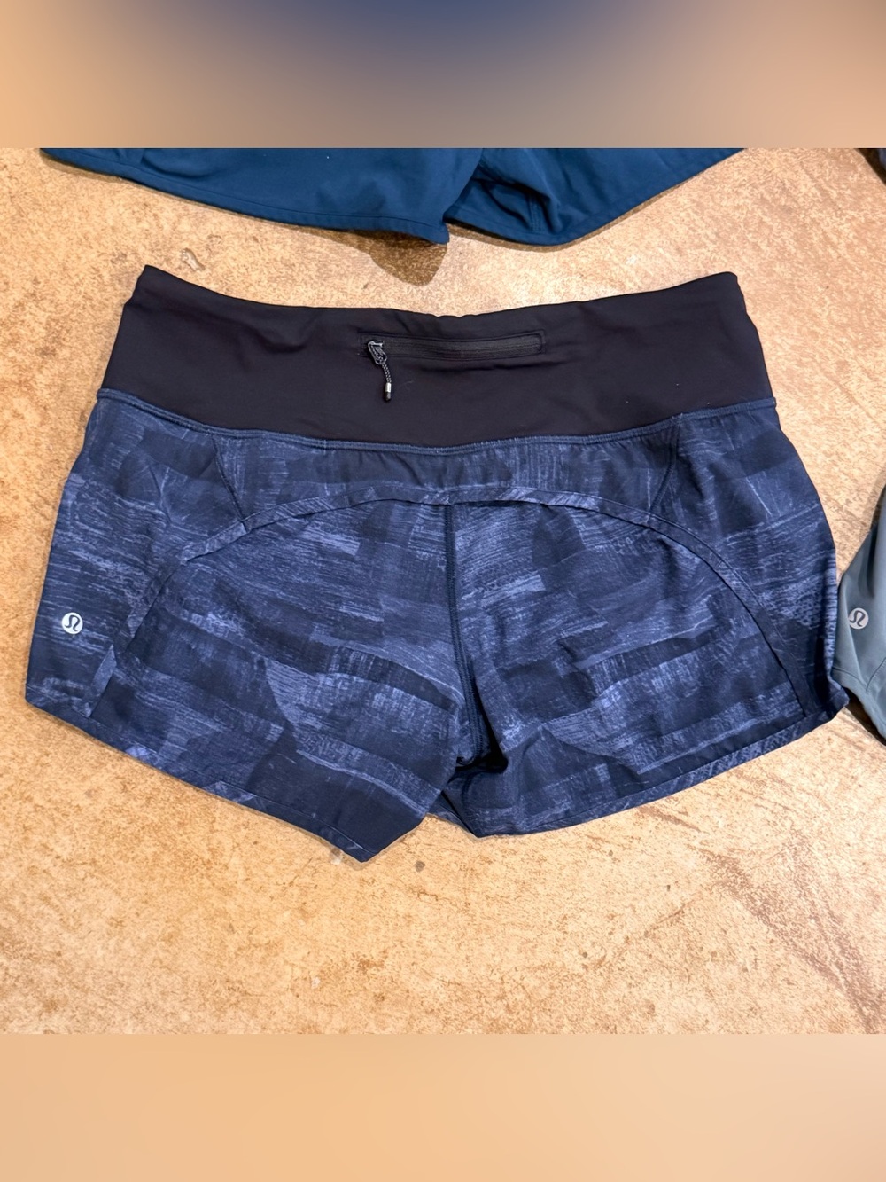 Lot 5 Lululemon Tracker Short V *4"/Lululemon Run Times Short *4-way Stretch (6) - Picture 2 of 12